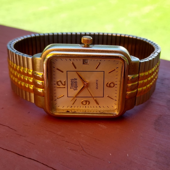 Men's Time Square Quartz Watch - Picture 4 of 4